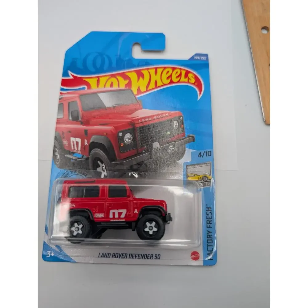 Hot Wheels Land Rover Series III Pickup Defender 90 Baja Blazers Factory Fresh
